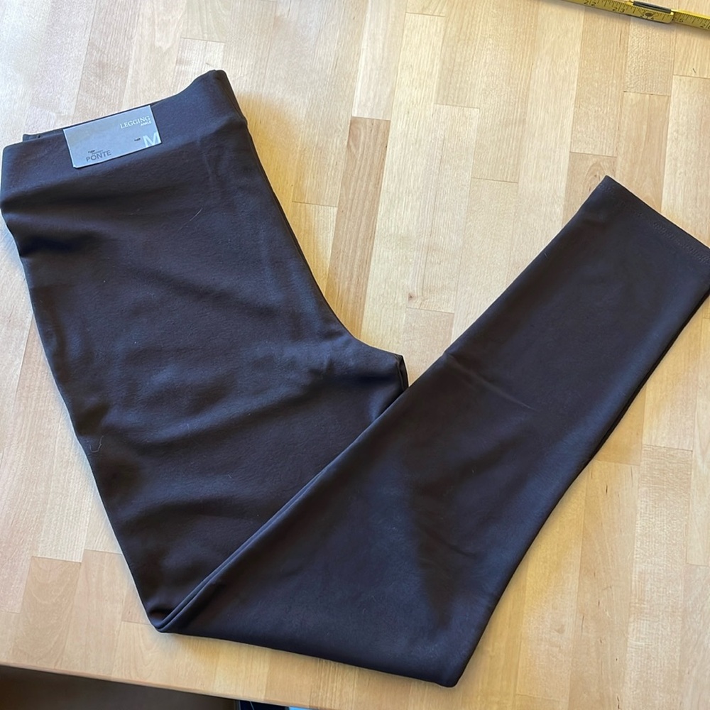 Soft Surroundings “Perfect Ponte” Leggings, Size M (10-12) NWT